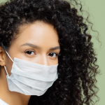 maskne que es y como evitarlo MASKNE: QUÉ ES, TRATAMIENTO Y PRODUCTOS PARA EVITAR EL ACNÉ POR MASCARILLA