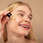 Para qué sirve el retinol: La revolución en cosmética y guía para su uso seguro