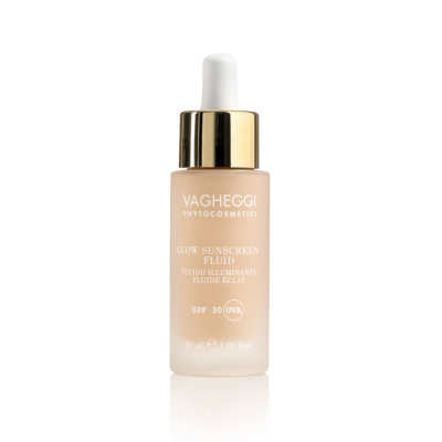Protector solar fluido iluminador SPF30 de Vagheggi con efecto buena cara y protección UVA y UVB.
